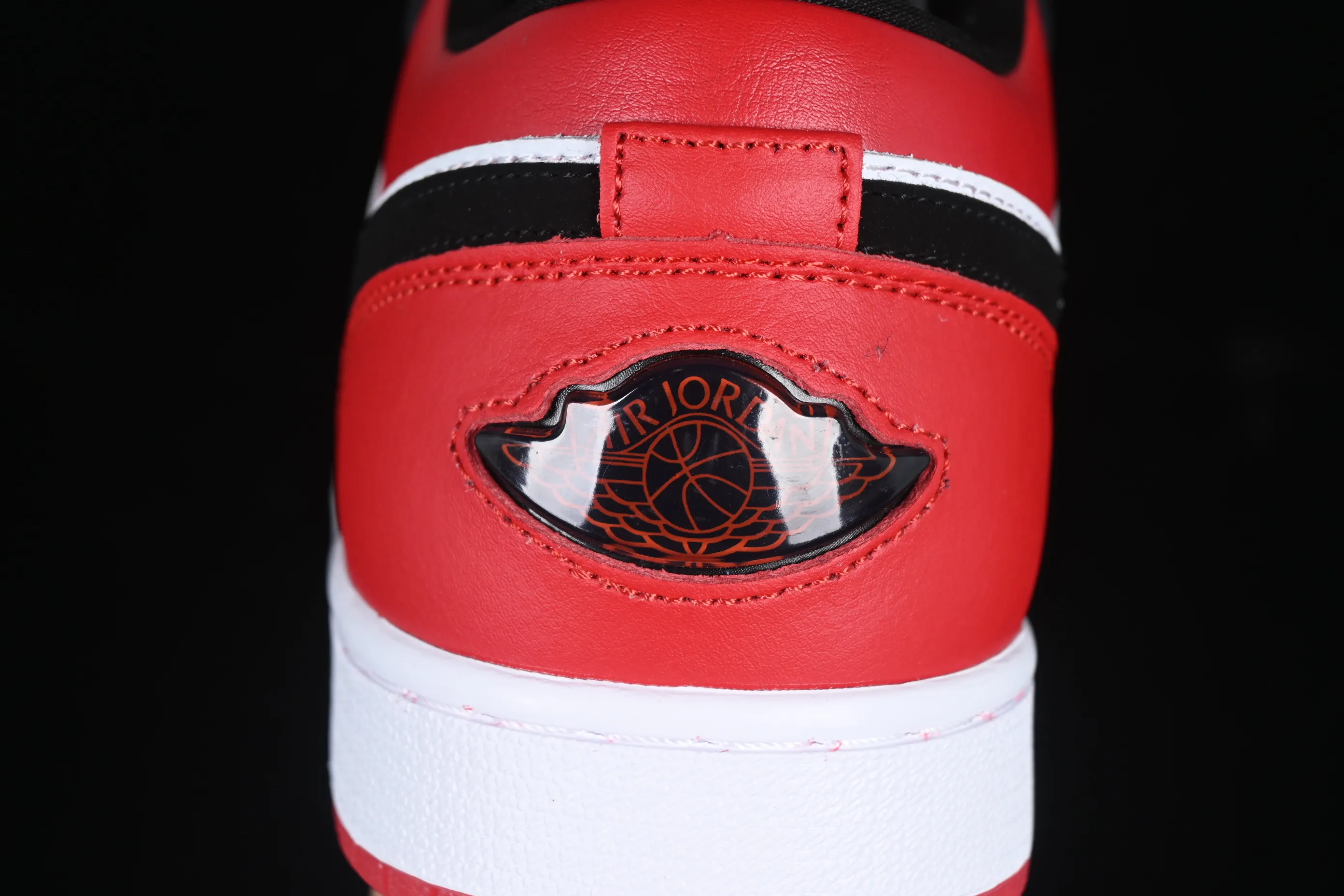 All categories Air Jordan Jordan series basketball shoes Air Jordan 1 Low Air Jordan 1 Low "White Black Gym Red" AJ1 Joe 1 Black Toe 2.0 Low-top cultural casual sneakers IB8971-106